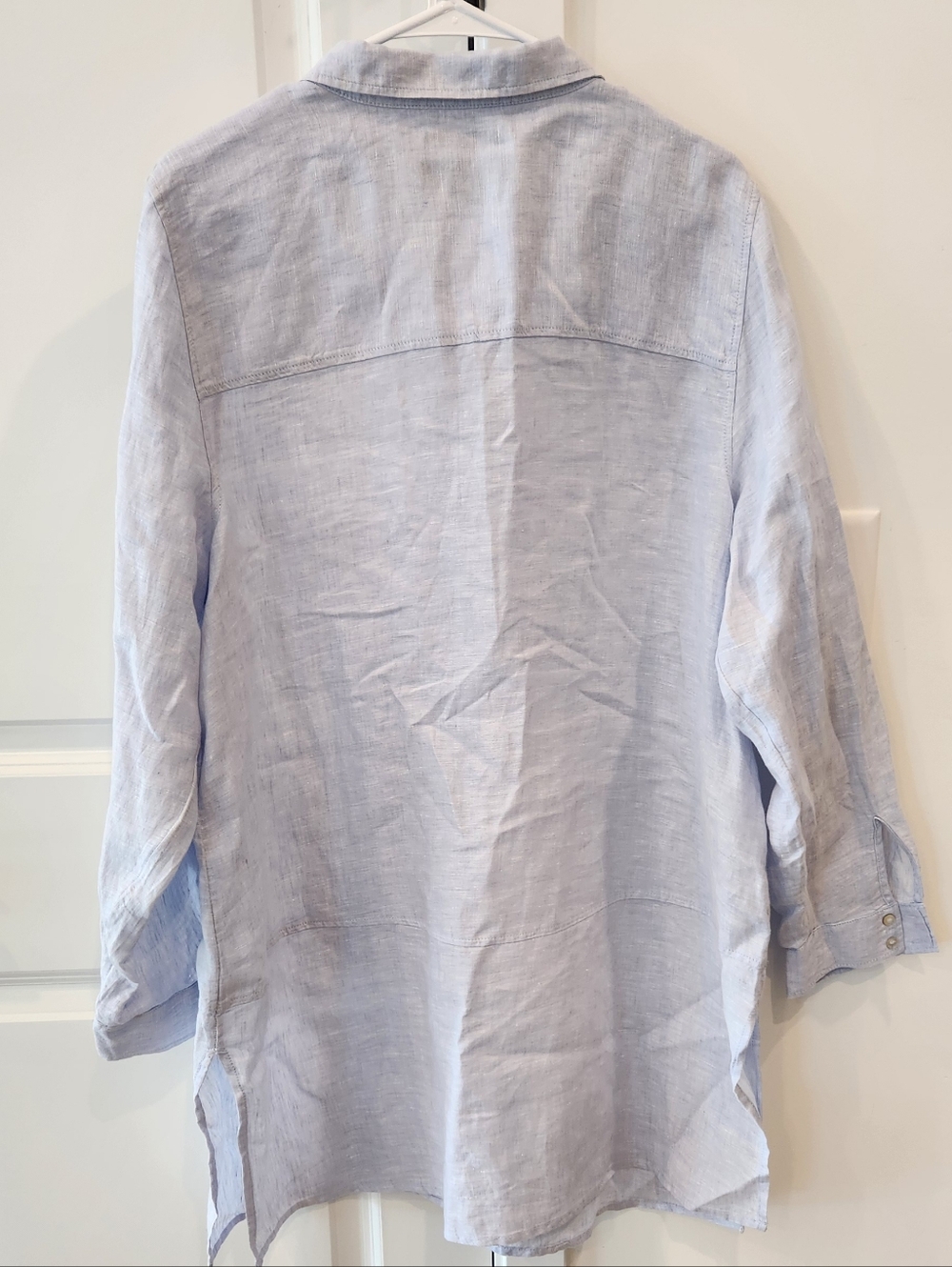 Tahari Pale Blue Linen Button-Front Shirt - Picture 4 of 6